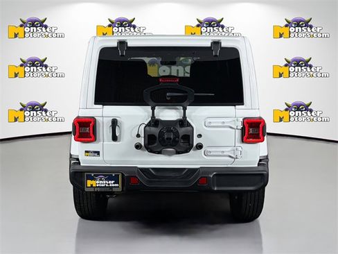 Used 2024 Jeep Wrangler Sahara w/ Technology Group image 6