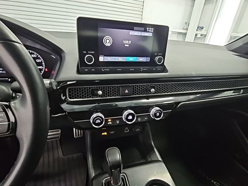 Used 2023 Honda Civic Sport image 13