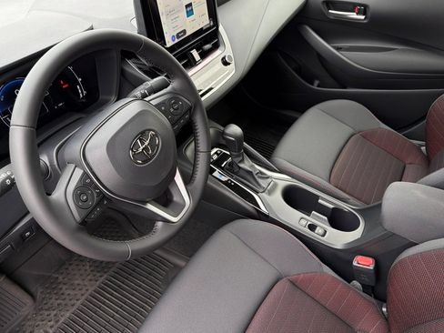 Used 2026 Toyota Corolla SE FWD image 12
