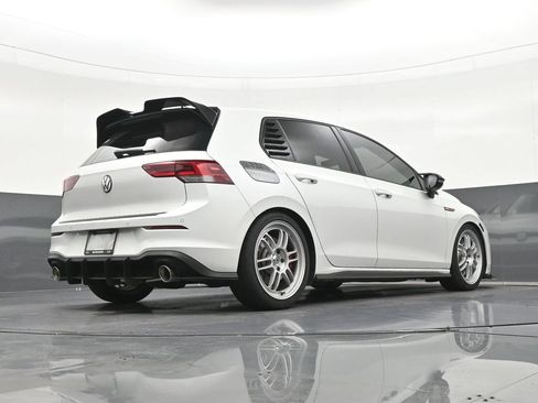 Used 2024 Volkswagen GTI SE FWD image 27