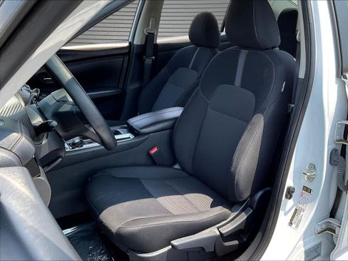 Used 2025 Nissan Sentra SV FWD image 21