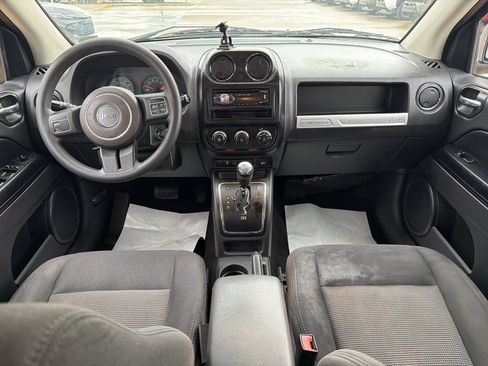 Used 2016 Jeep Compass Sport w/ Power Value Group AWD/4WD image 22