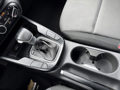 Used 2020 Kia Soul LX FWD image 23