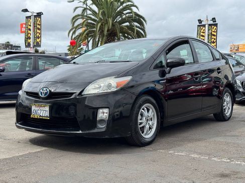 Used 2010 Toyota Prius FWD image 4