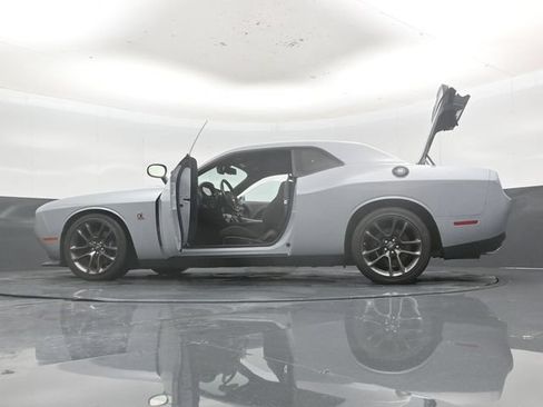 Used 2022 Dodge Challenger R/T Scat Pack RWD image 61