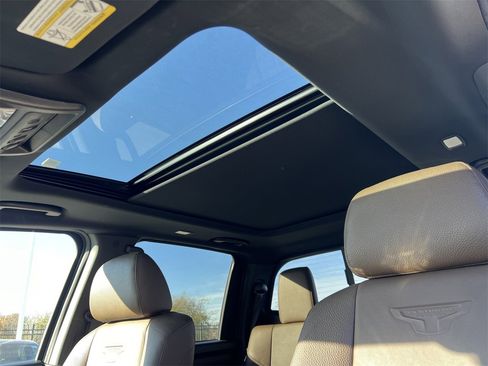 Certified 2024 Nissan Titan Platinum Reserve w/ Moonroof Package image 11