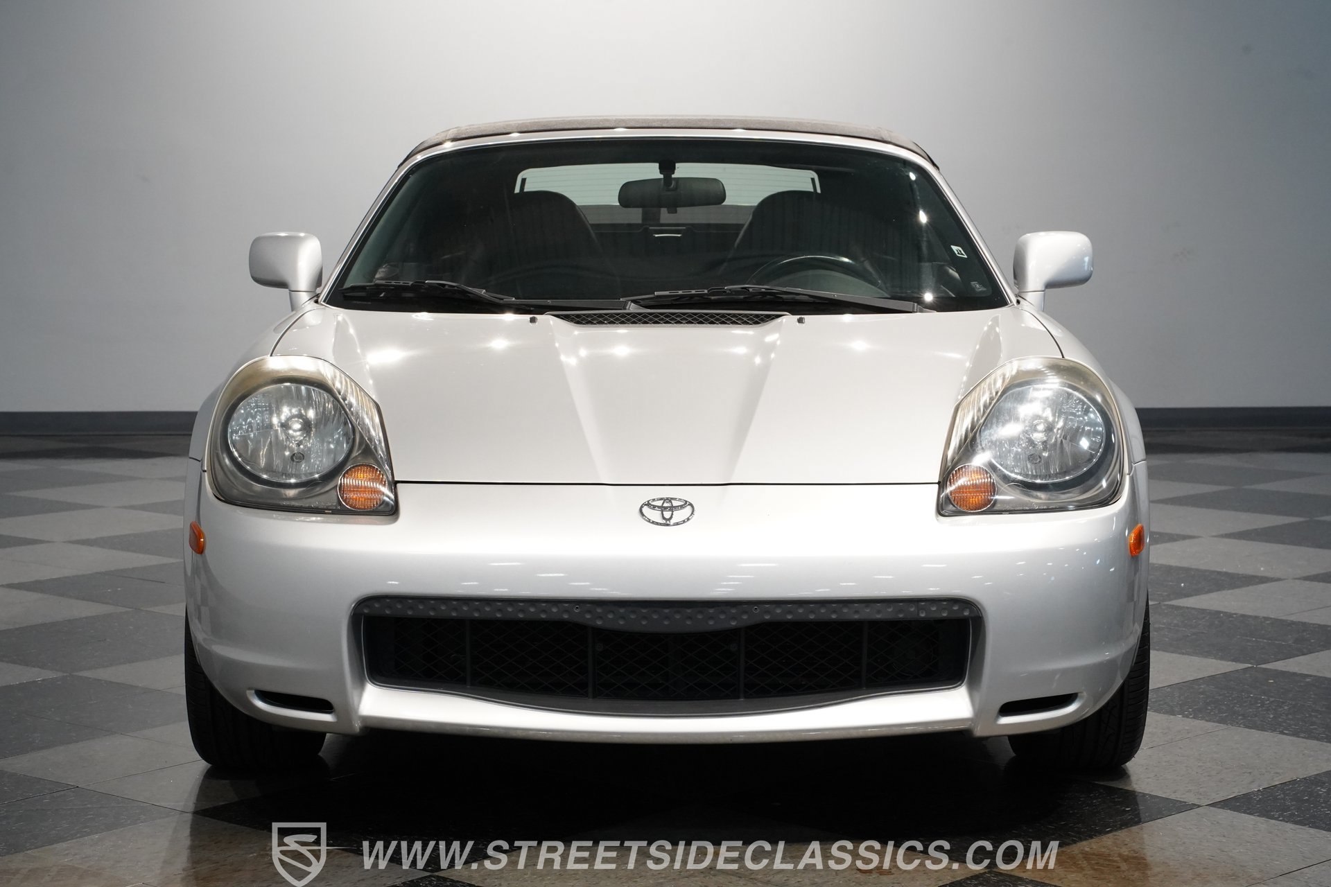 Used 2001 Toyota MR2 RWD image 18
