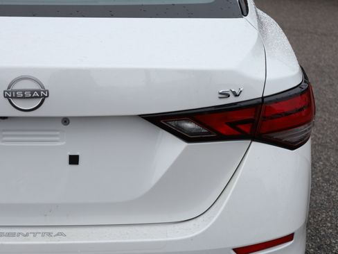Used 2024 Nissan Sentra SV image 18