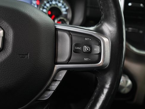 Used 2019 RAM 1500 Laramie AWD/4WD image 26