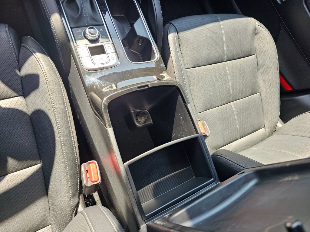 Used 2024 Kia Telluride SX w/ Towing Package AWD/4WD image 25