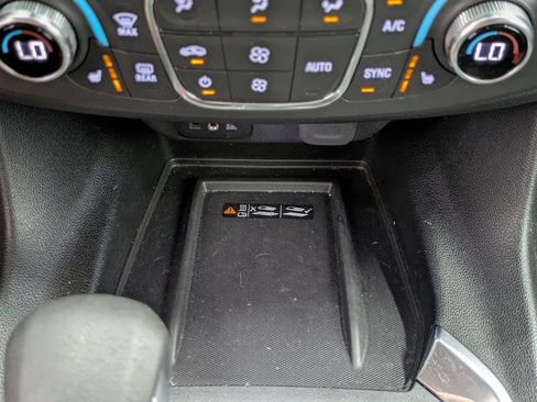 Used 2023 Chevrolet Traverse LT w/ LPO, Floor Liner Package AWD/4WD image 5