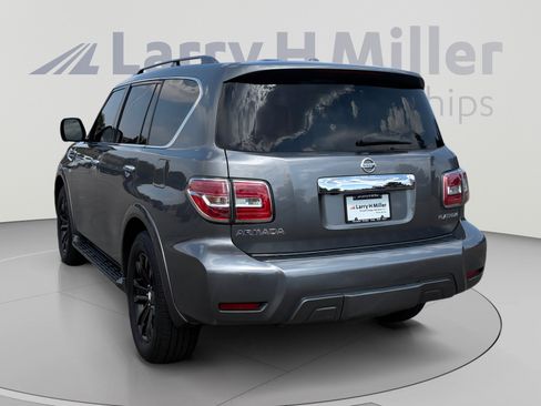 Used 2020 Nissan Armada Platinum w/ Captain's Chairs Package AWD/4WD image 4