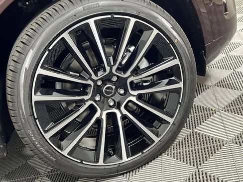 New 2026 Volvo XC90 B6 Ultra w/ Protection Package image 17