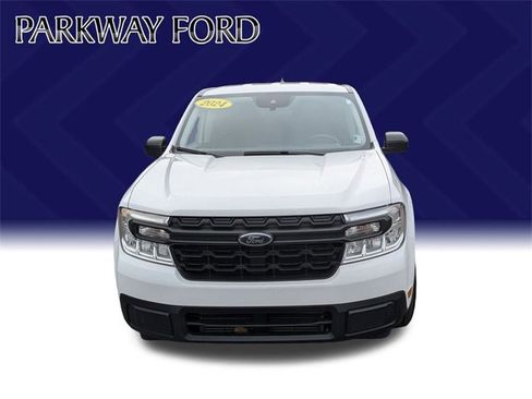 Used 2024 Ford Maverick XL image 2