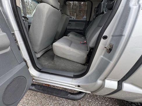 Used 2006 Dodge Dakota SLT image 18