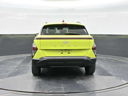 Certified 2025 Hyundai Kona SEL image 6