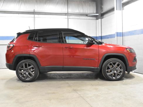 Used 2026 Jeep Compass Limited AWD/4WD image 29