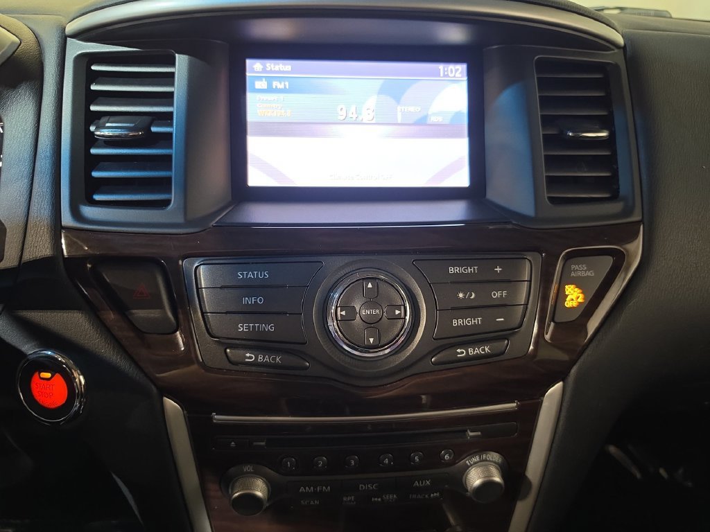 Used 2015 Nissan Pathfinder SL FWD image 12