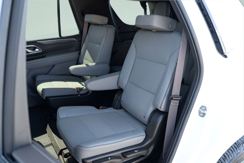 Used 2022 GMC Yukon SLT AWD/4WD image 17