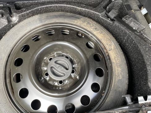 Used 2016 Chevrolet Equinox LT w/ Convenience Package image 27