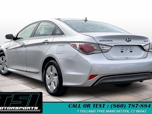 Used 2012 Hyundai Sonata Hybrid FWD image 12