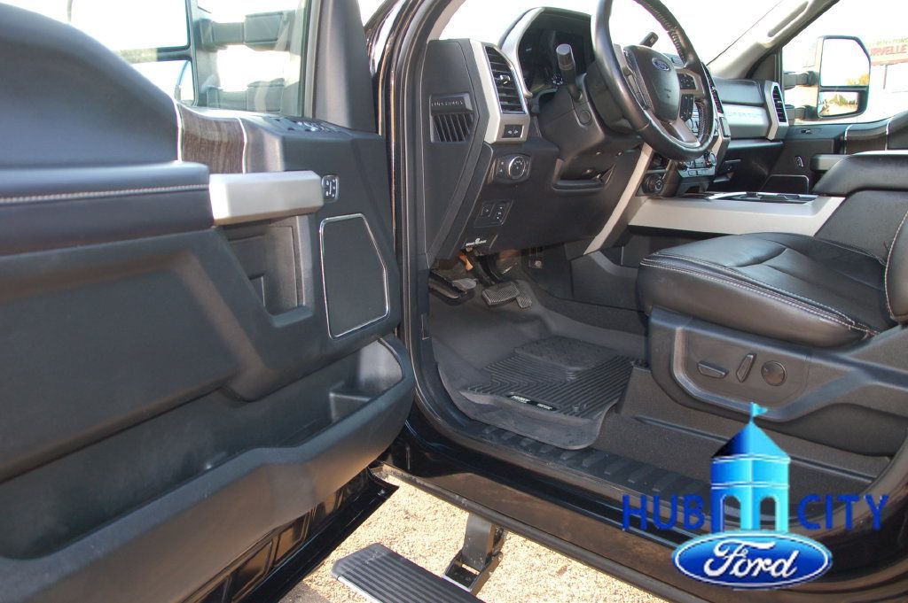 Used 2021 Ford F250 Lariat w/ Lariat Ultimate Package AWD/4WD image 11