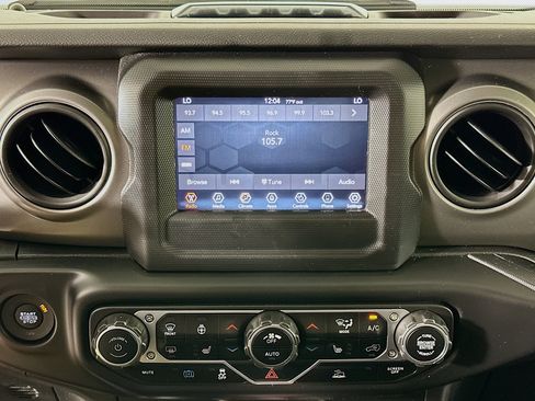 Used 2023 Jeep Wrangler Unlimited w/ Cold Weather Group AWD/4WD image 19