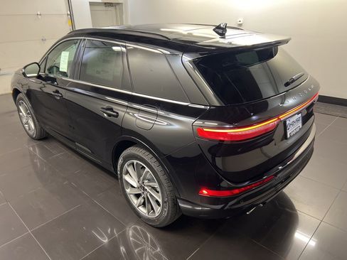 New 2026 Lincoln Corsair Grand Touring image 4