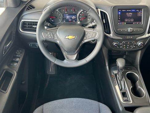 Used 2023 Chevrolet Equinox LT w/ Driver Convenience Package FWD image 14