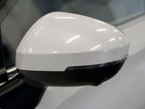 Used 2024 Mitsubishi Outlander SEL image 12