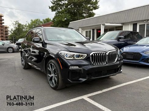 Used 2019 BMW X5 xDrive50i w/ M Sport Package AWD/4WD image 2