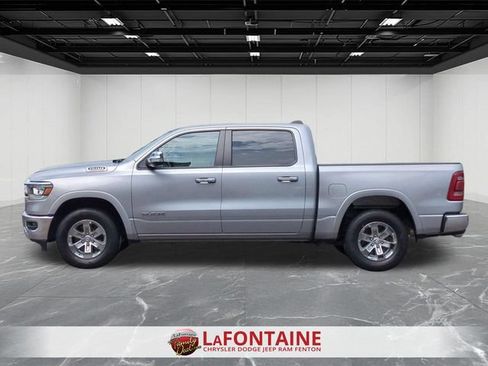 Used 2022 RAM 1500 Laramie AWD/4WD image 2
