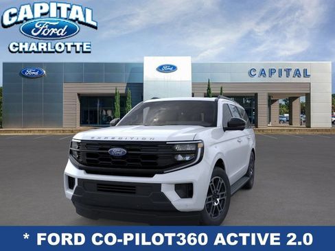 New 2025 Ford Expedition Active RWD image 2