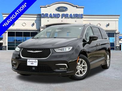 Used 2024 Chrysler Pacifica Touring-L