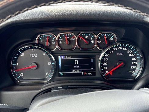 Used 2019 Chevrolet Tahoe LT w/ Luxury Package image 27