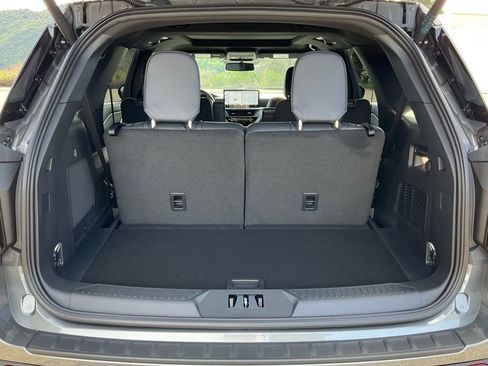 New 2026 Ford Explorer ST w/ Sun And Sound Package image 15