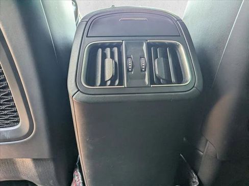 Used 2017 Maserati Levante w/ Sport Package image 17