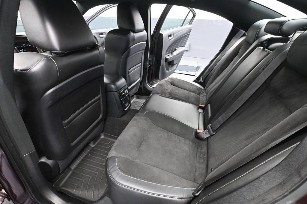 Used 2021 Dodge Charger R/T w/ Plus Group RWD image 29