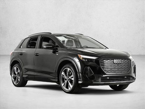 Used 2023 Audi Q4 e-tron Premium Plus w/ Premium Plus AWD/4WD image 3