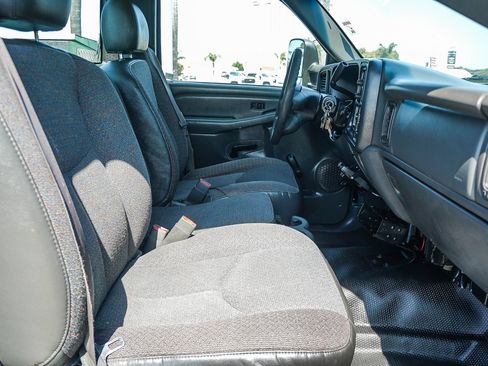 Used 2007 Chevrolet Silverado 2500 W/T RWD image 16