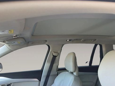 Used 2016 Volvo XC90 T5 Momentum AWD/4WD image 25
