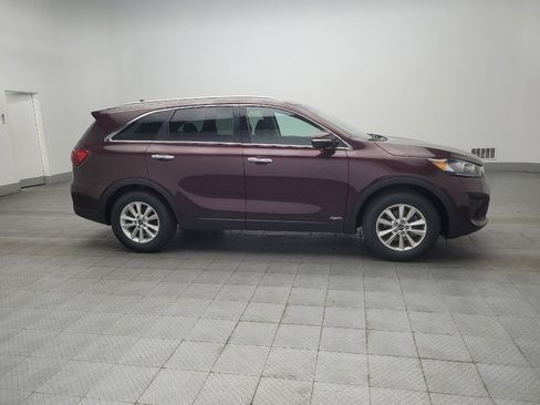 Used 2019 Kia Sorento LX w/ LX Convenience Package image 11