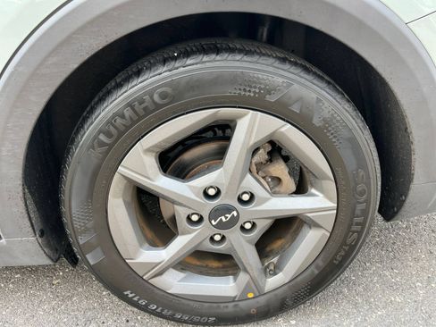 Used 2025 Kia K4 FWD image 30