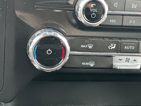 Used 2024 Ford F150 XLT w/ Mobile Office Package image 28