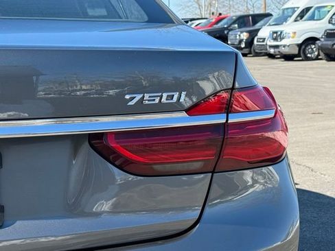 Used 2019 BMW 750i xDrive w/ Executive Package image 16