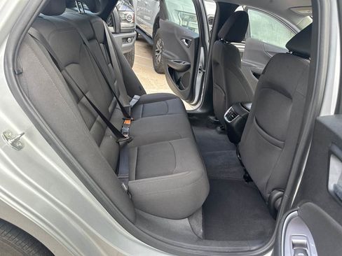 Used 2022 Chevrolet Malibu LT image 16