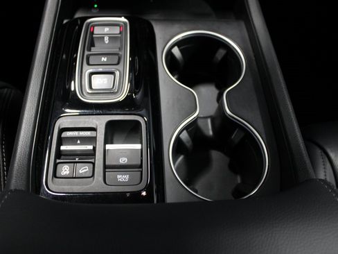 Used 2023 Honda Pilot Touring image 36