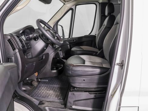 Used 2023 RAM ProMaster 2500 FWD image 7