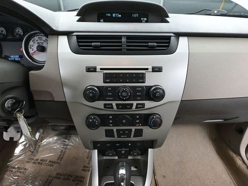 Used 2011 Ford Focus SE w/ 201A Rapid Spec Order Code image 29