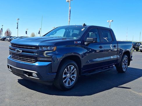 Used 2022 Chevrolet Silverado 1500 RST w/ Convenience Package II image 3